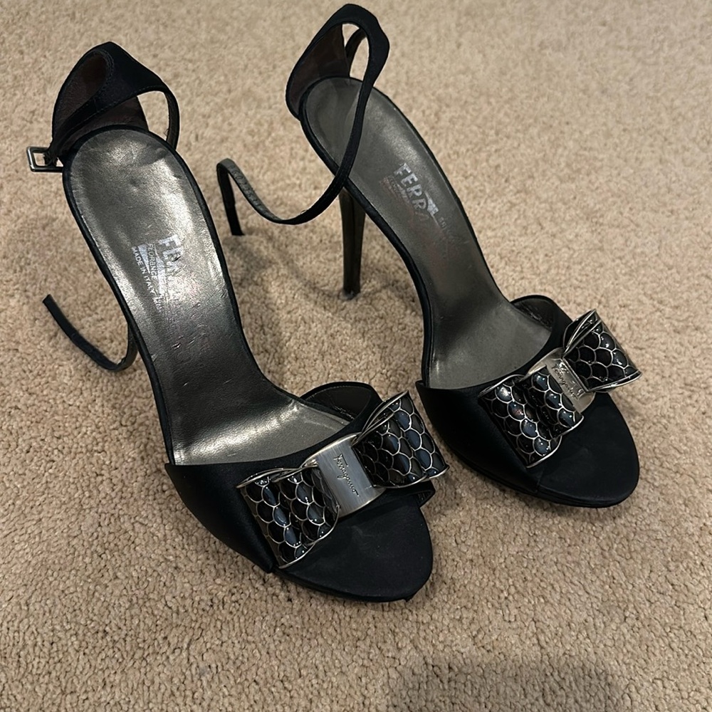 Salvatore Ferragamo Giada Vara Bow Black Ankle Strap Heels